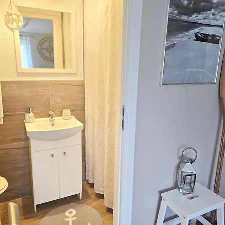 House Semesterbostad *